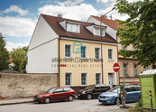 Prodej činžovního domu s potenciálem, zahradou a garáží - blízké centrum Českých Budějovic, Komenské, cena 17900000 CZK / objekt, nabízí